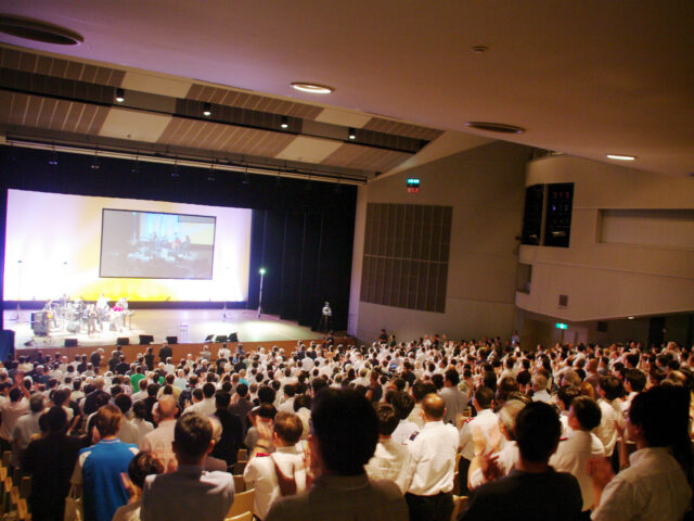 10月1日号1面：東海で第七回日本伝道会議