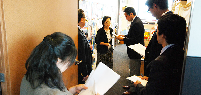 「国会で十分な審議を」訴える－－安保関連法案閣議決定の日 牧師の会有志らが国会議員らに要請