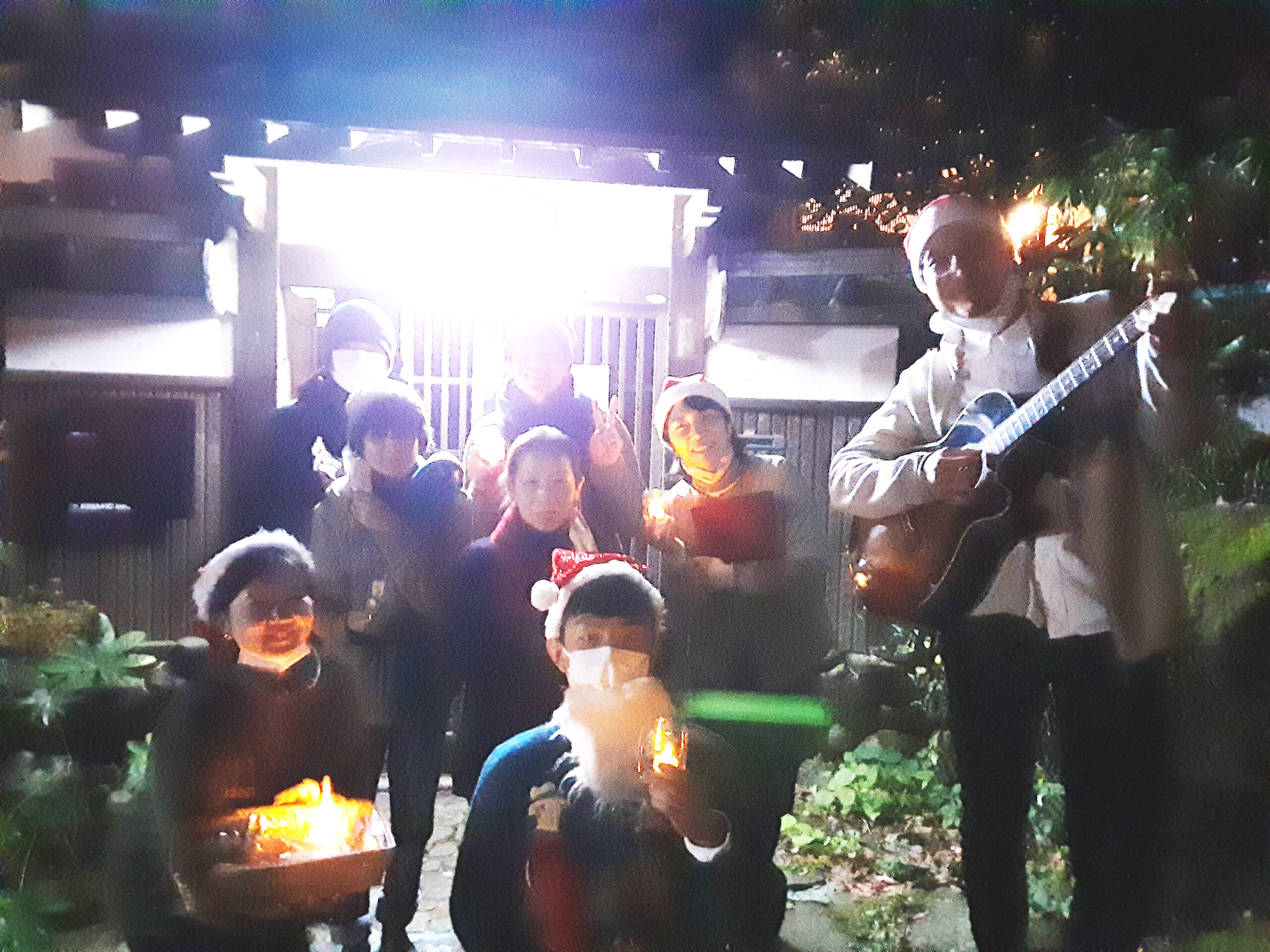 【クリスマス】イノシシ退治からキャロリングまで　ＫＢＩ近隣生活改善に貢献