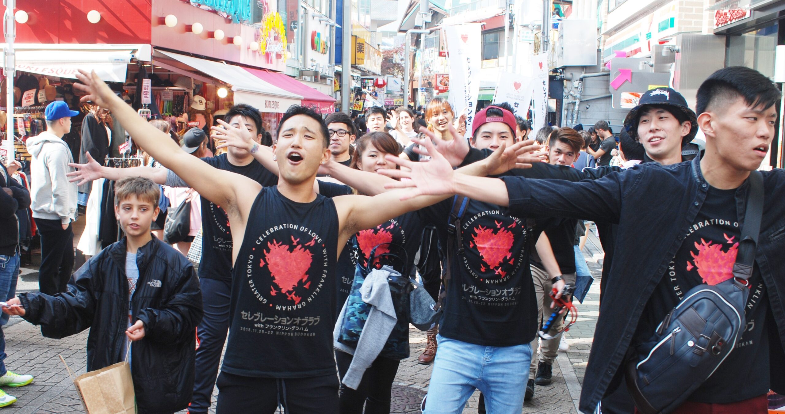 セレブレーション大会まであと1か月 フラッシュモブで街中アピール