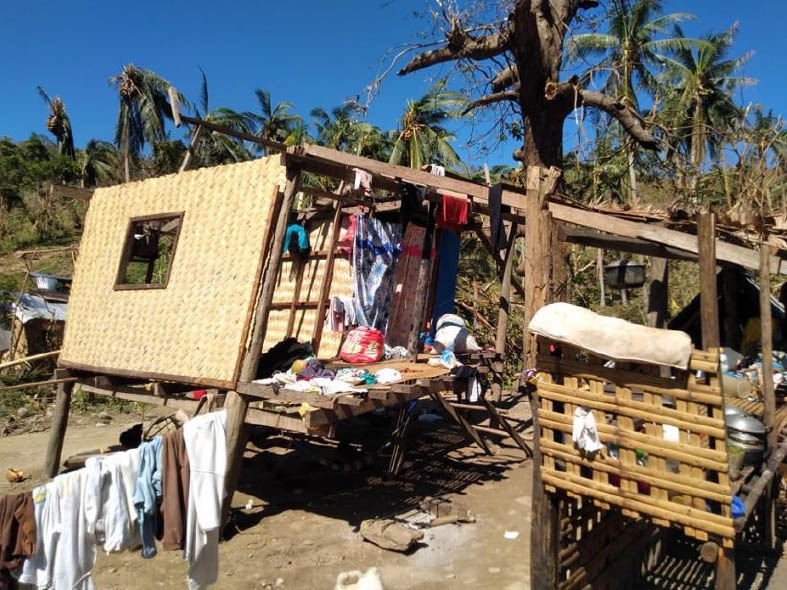 ハンガーゼロ  フィリピン台風直撃のパラワン島支援開始