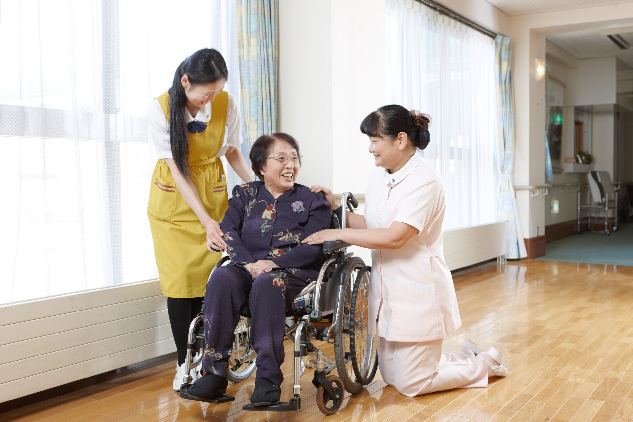 かかわり増やし安心感を　　介護付き有料老人ホーム 聖ハートフルケア福島「十字の園」