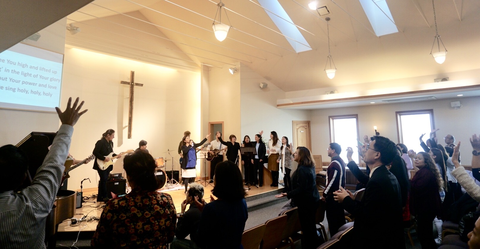 外国語教会と宣教協力　ＥＭＮＪ・合同感謝祭礼拝で各活動を報告