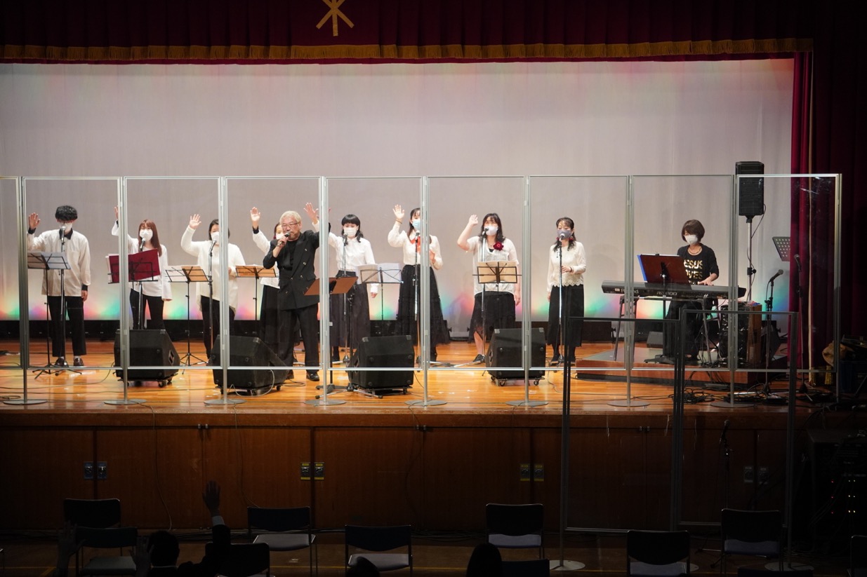 エネルギーと祈りが爆発 感染対策しながらライブ　コンサート「JAYE&Friends」開催の一体感を実現