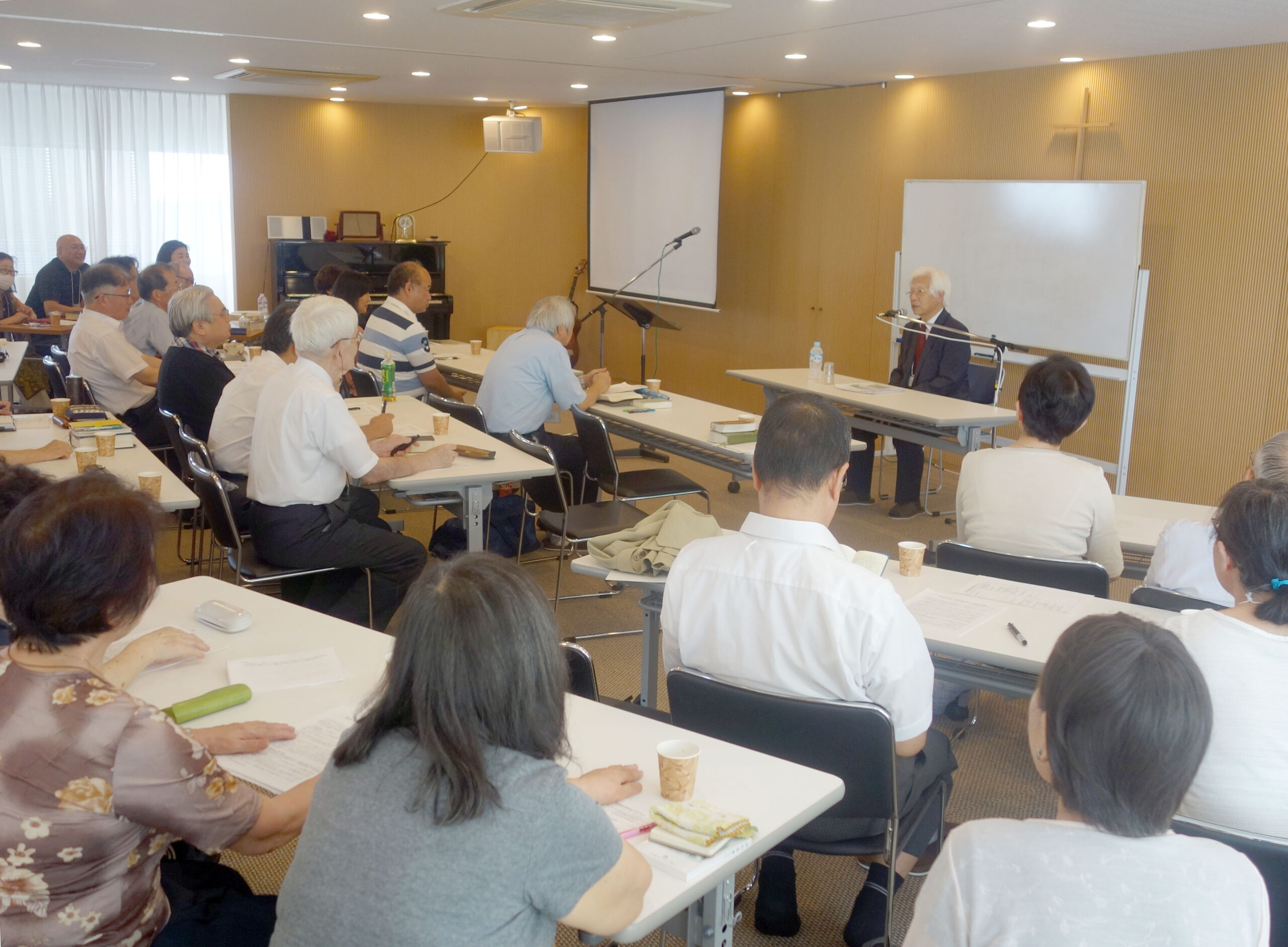 日基教団議長 伝道推進訴え　全国千700の教会が生かされるように　聖霊刷新協議会教職研修会