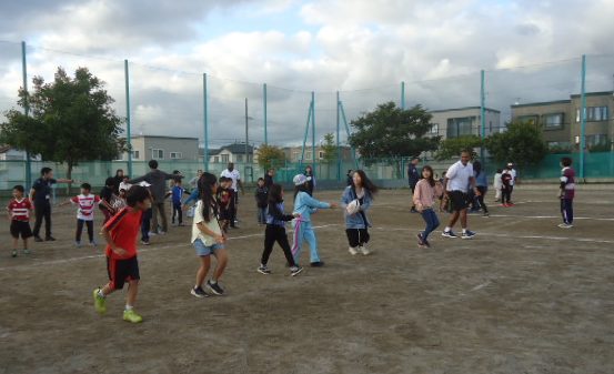 札幌でラグビーフェスティバル 教会と地域の交流深まる 札幌キリスト福音館が町内会と協力