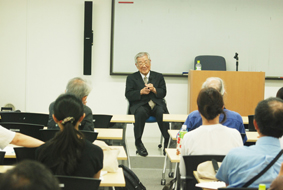 「Ｔ・Ｋ生」池明観氏講演 越境するメディアと情報で日・中・韓結べ 市民の力が未来の希望