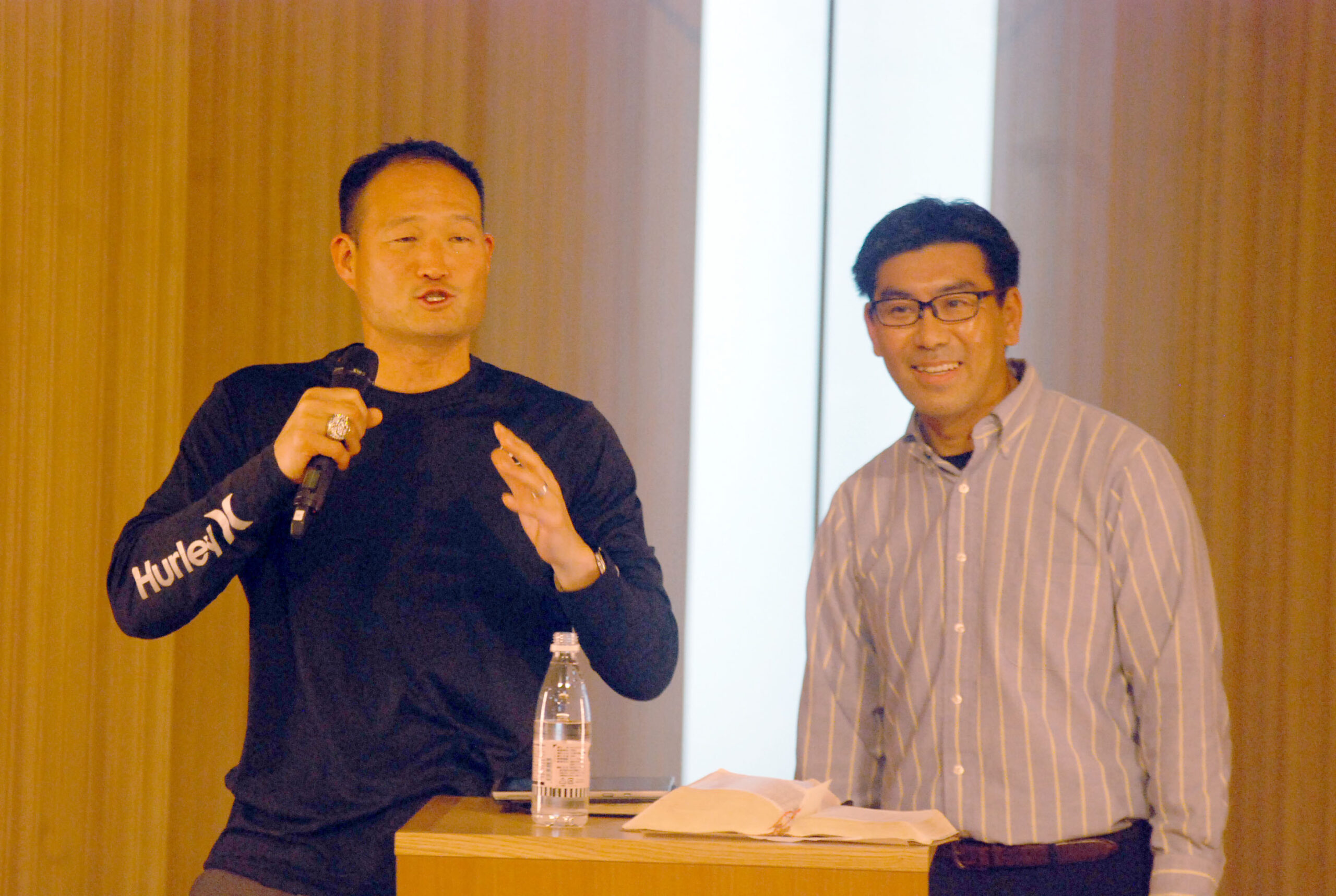 NFLスーパーボウル優勝コーチら来日 イエスの力でライフチャンピオンに！