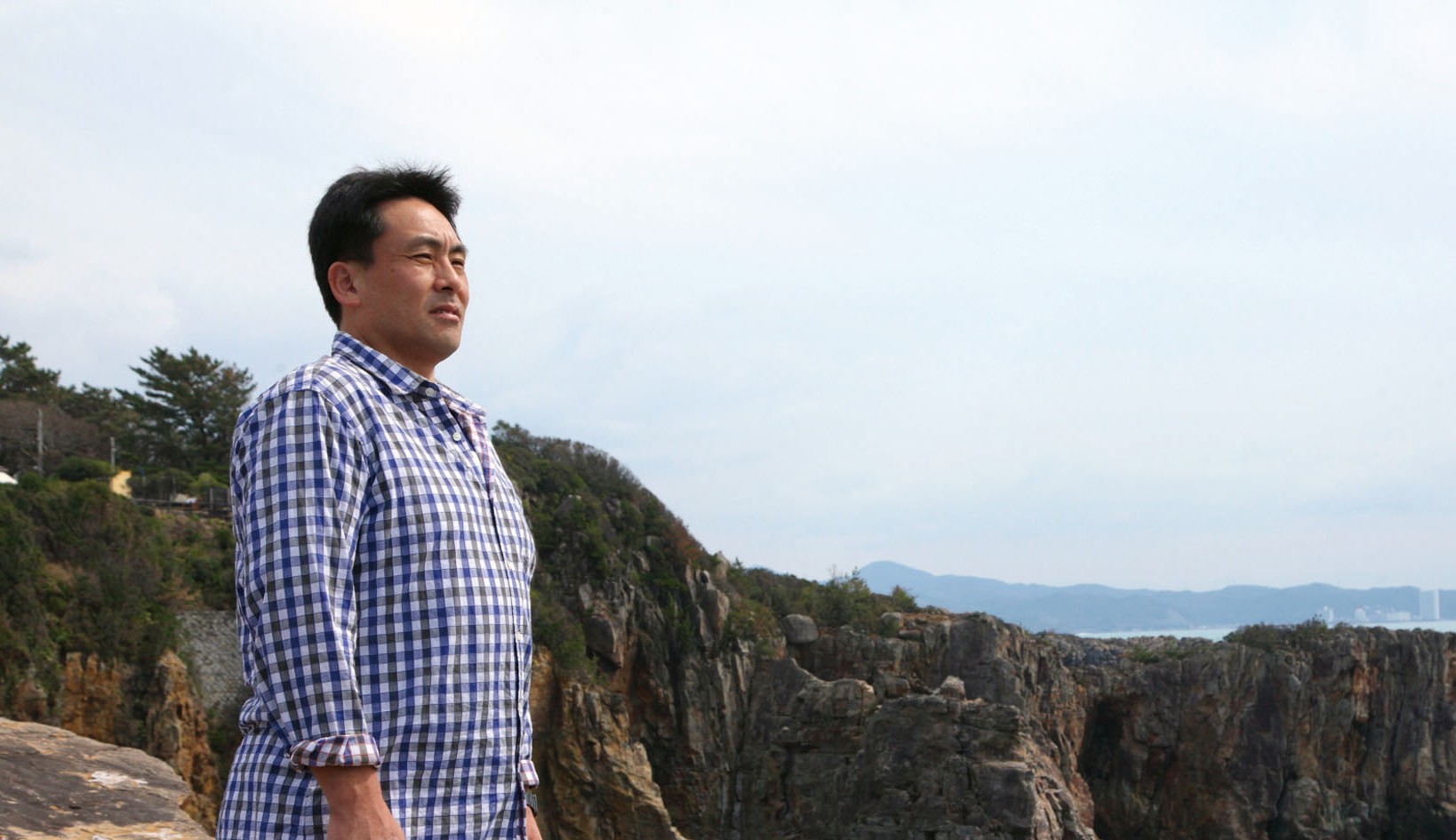 誰のいのちも諦めない 南紀白浜・三段壁　「いのちの電話」引き継ぎ20年 自殺と紙一重の日本で