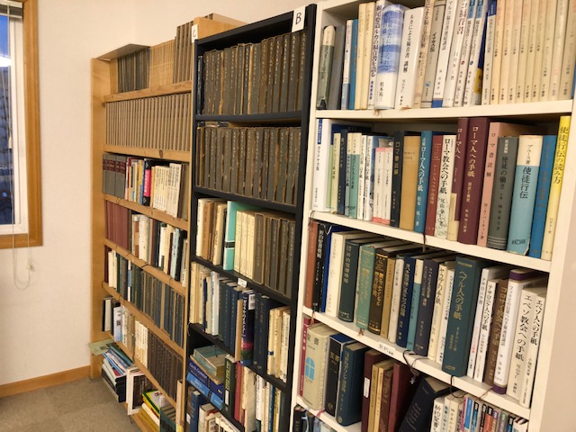 全国から寄贈 キリスト教関連千500冊 「安曇野聖書図書館」８月開館