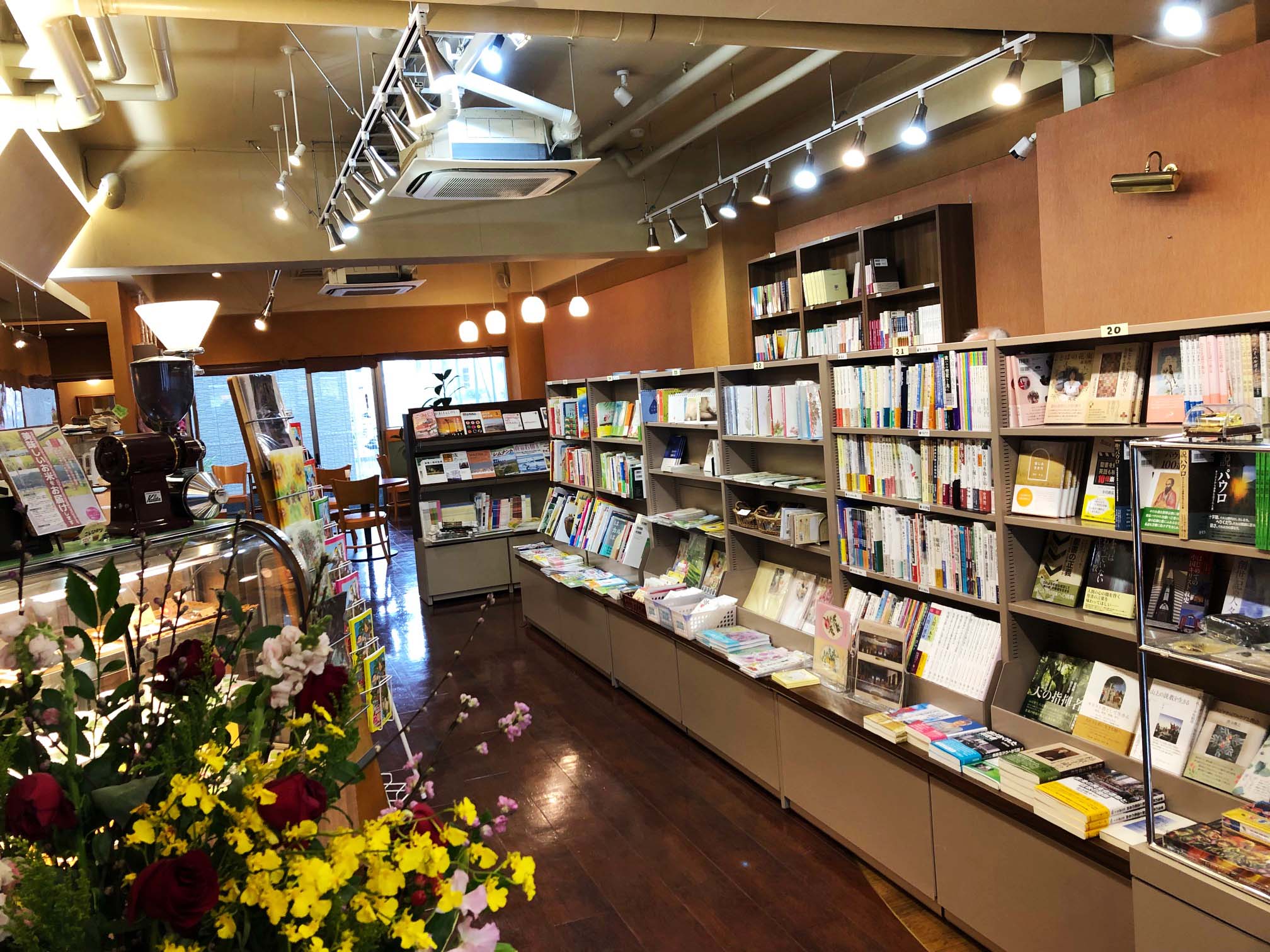 「CLCからしだね書店」開店 「『福祉と福音』発信するブックカフェ