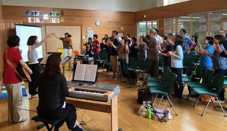 熊本震災１か月目の礼拝　回復の「時」を待つ