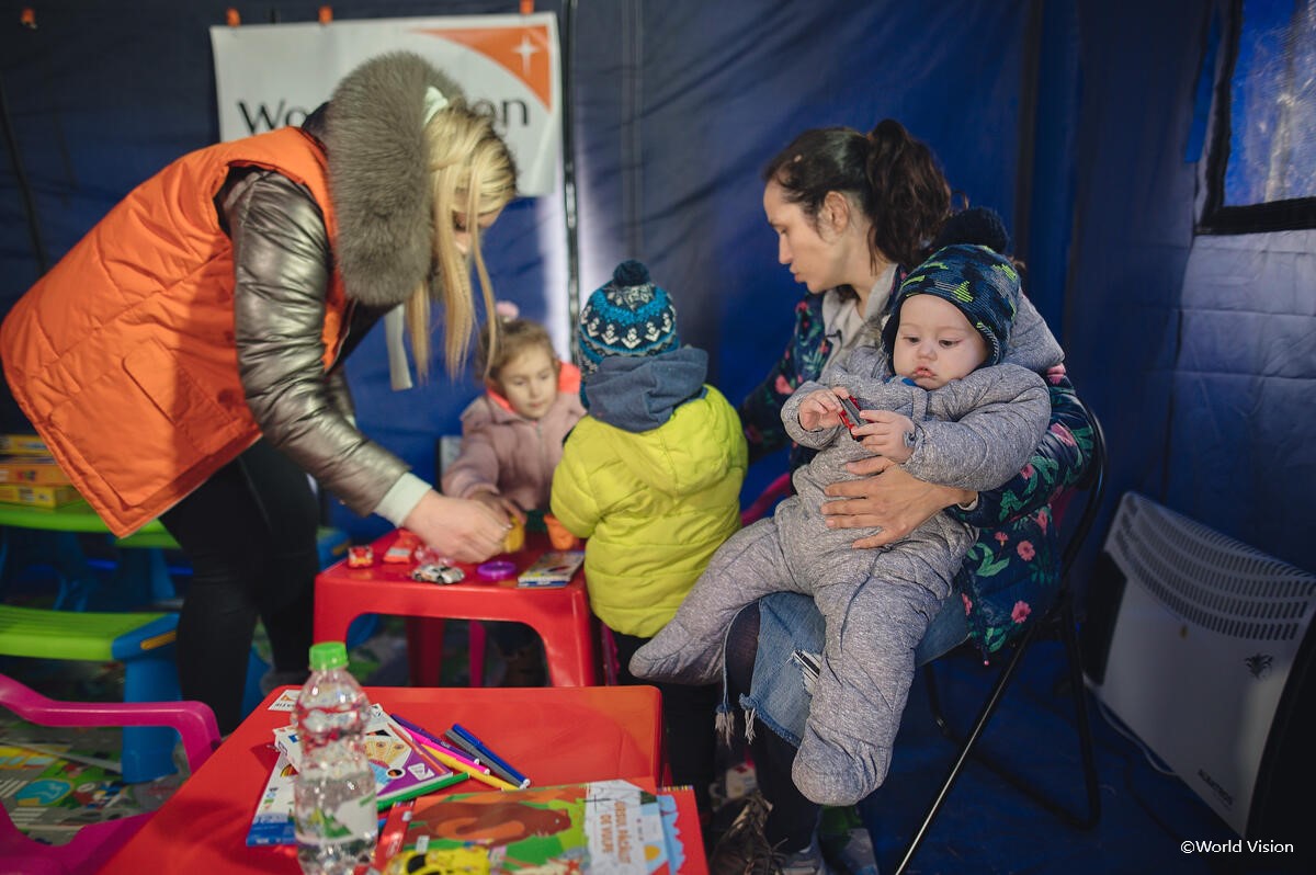 ＷＶルーマニアで支援開始 難民の多くは女性と子ども