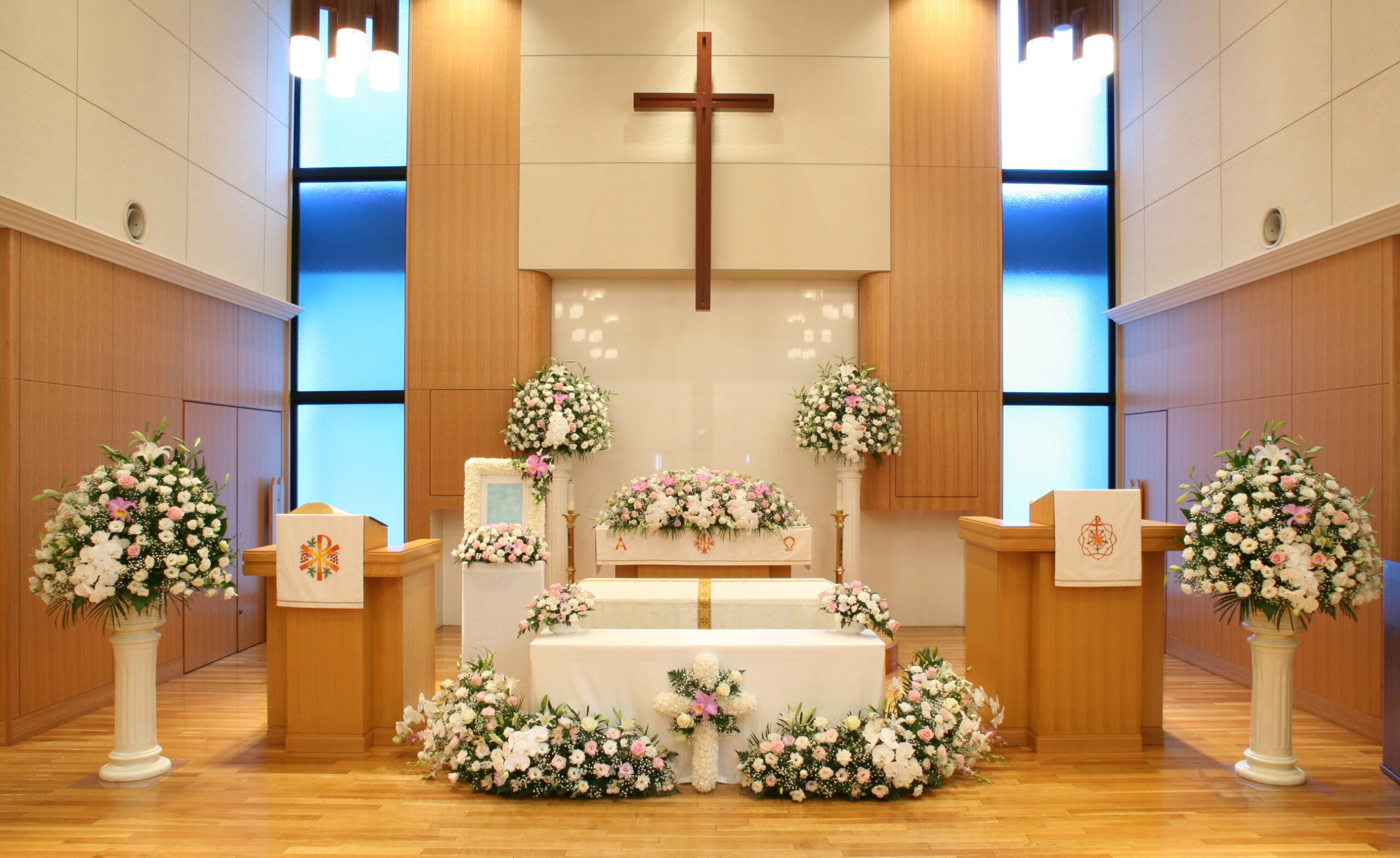 再会の希望もたらす葬儀　宣教の一助となることをめざして　兵庫　キリスト教専門葬儀社イースター式典社