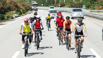 日韓で「サイクリングによる赦しと和解の旅」 神様の愛で愛し合えるよう祈りながら自転車を漕いだ
