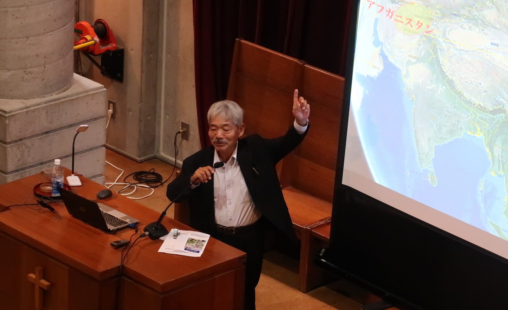 アフガン支援中村哲氏　銃撃逝去　“寄り添う”超え“共に生きた”