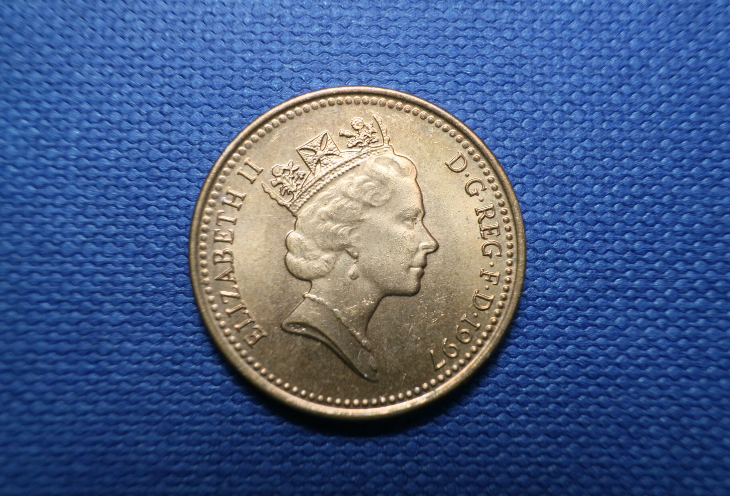 エリザベス女王死去 神に信頼を置いた英国君主