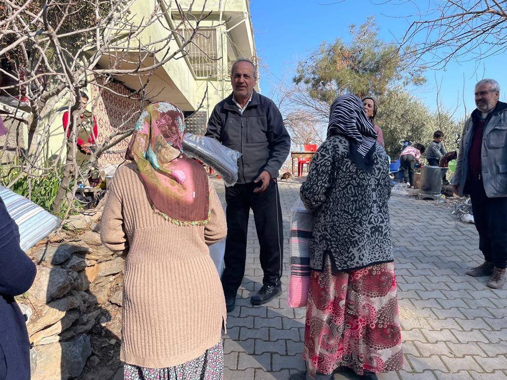 英国ボランティアチーム トラクト配布で反感買い  支援活動中の地元牧師が逮捕拘留  レポート  イスタンブールＪＣＦ  末冨敦子