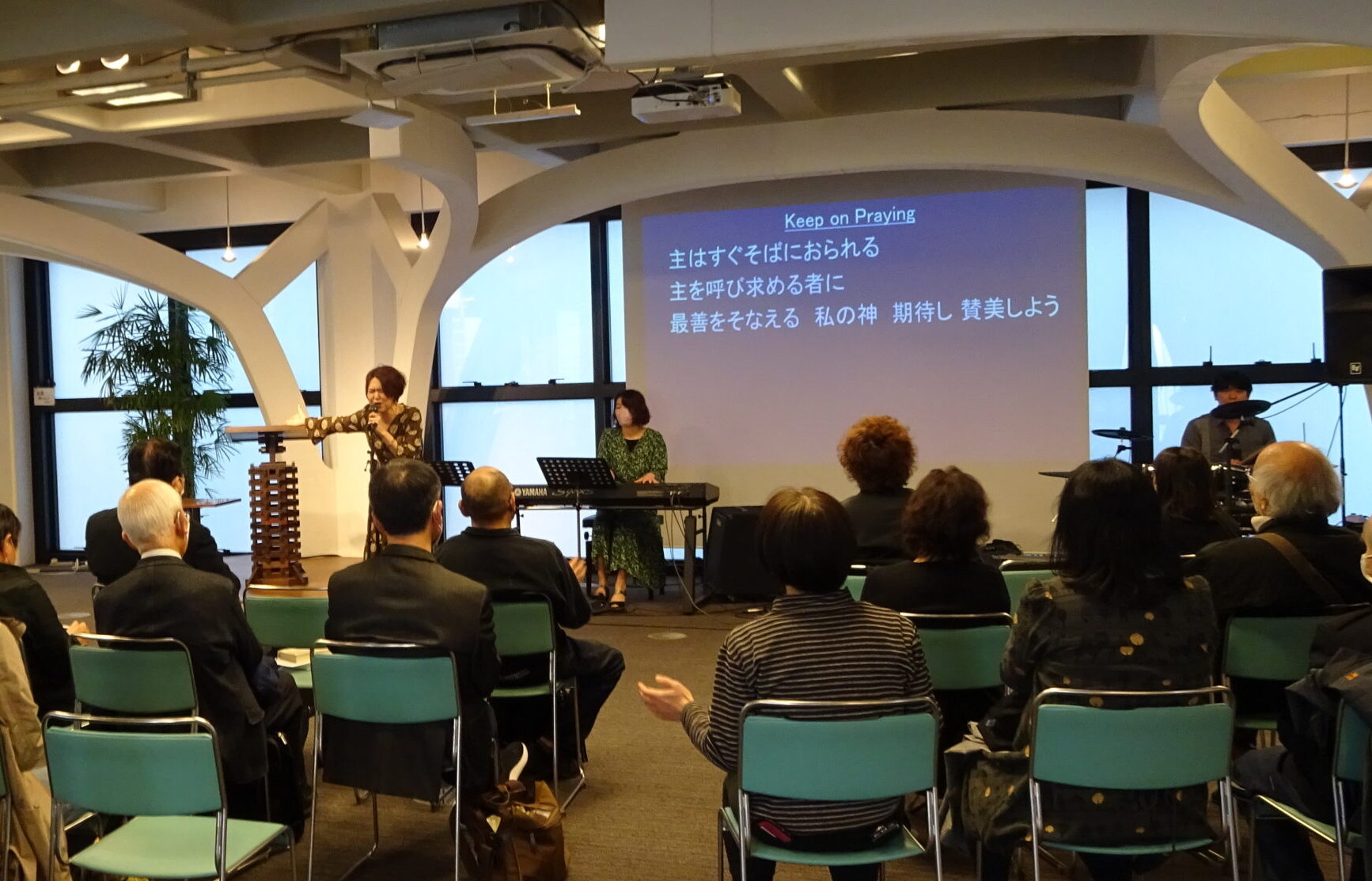 ３・11超教派一致祈祷会で坪井永人氏   「水を配布し次世代を支えるのは神の国を建て上げること」