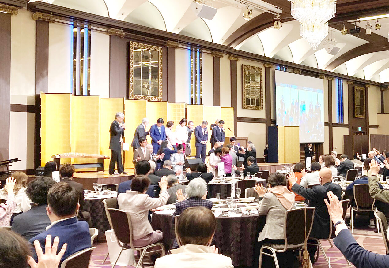 政治家らと平和願う　「日本国家祈祷会」大阪で開催