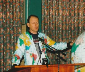 ＯＭ創設者ジョージ・バウワー氏死去