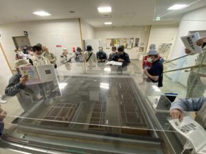 信仰の対話を生む美術　街、ギャラリー、教会で展示　クリスチャン美術家グループ「ベツァルエル」