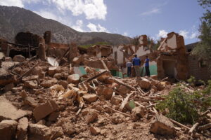 ОＢ モロッコ地震緊急支援開始  地元教会と共に物資配布