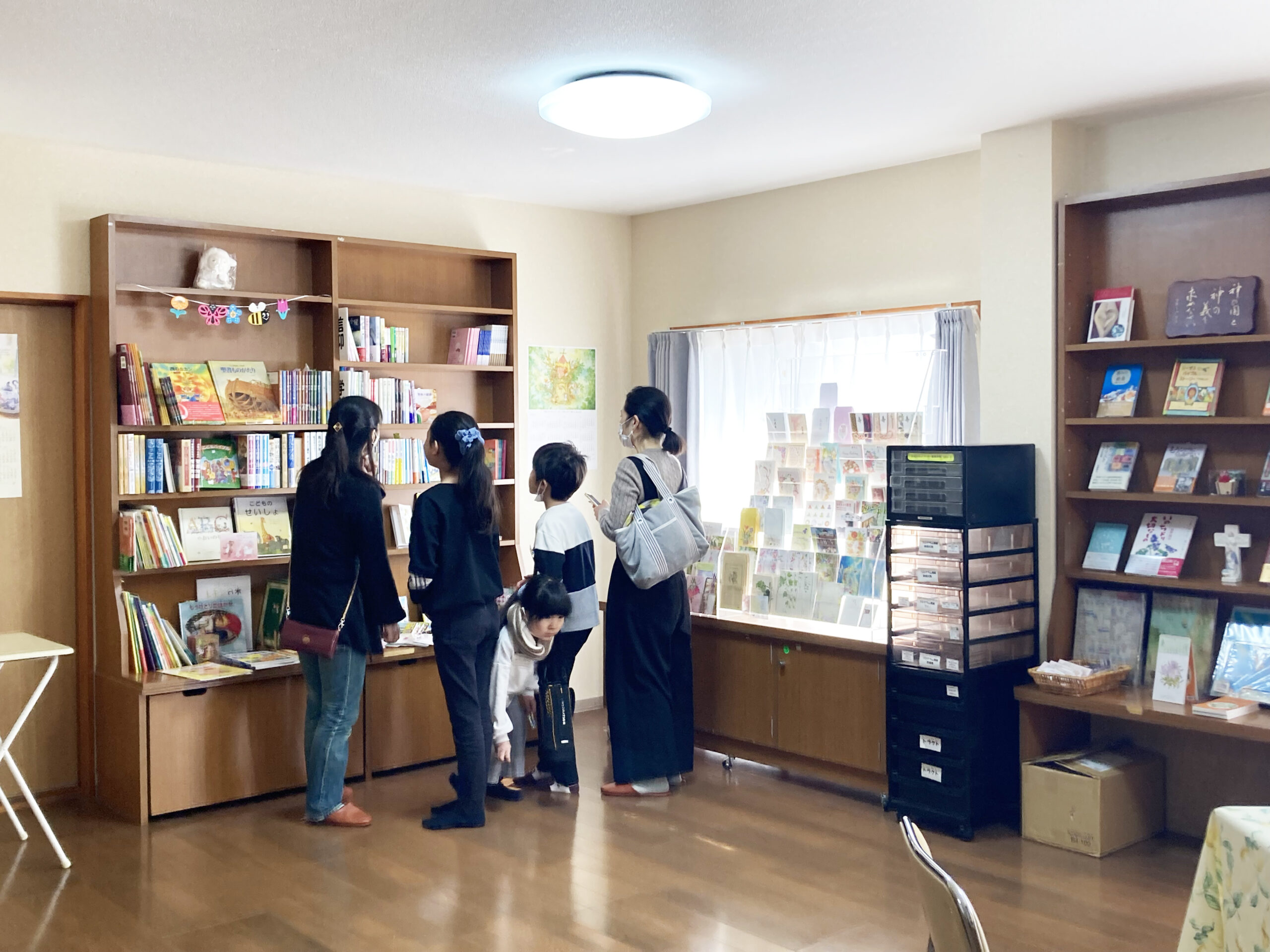 「福岡にキリスト教書店を残したい」　「オアシス福岡書店」オープン