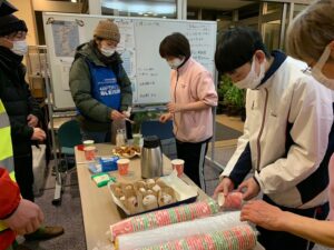 OBJ、福祉施設職員に”コーヒー&ドーナツ炊き出し”支援　駐日イスラエル大使館から支援物資寄付も