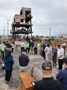 輪島朝市通り焼け跡で祈り　能登半島地震災害支援のための代表者の集い2日目
