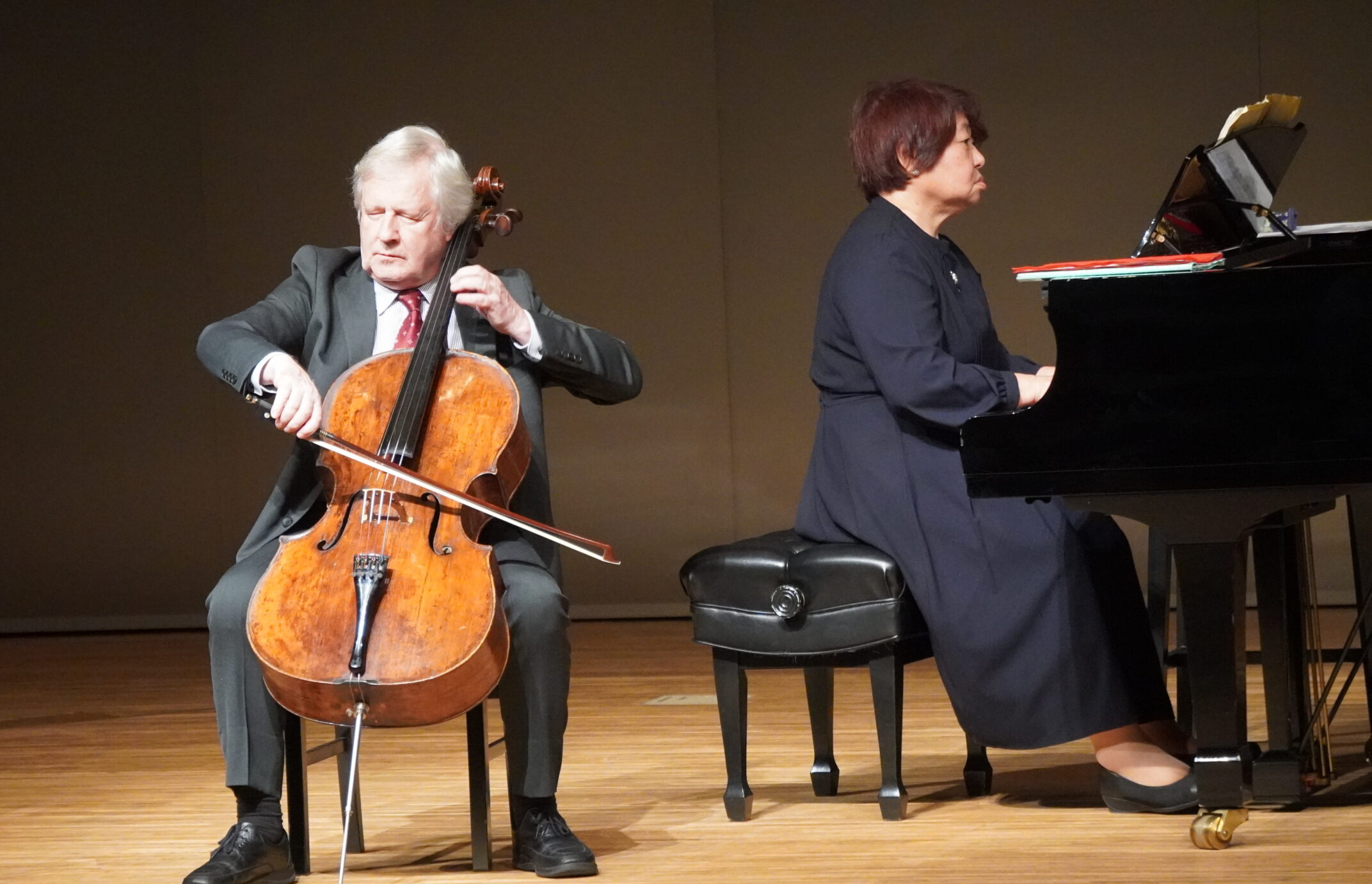 【関西だより】「阪神女性の集い」でボーマン氏演奏