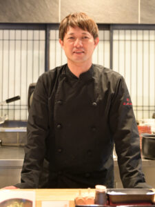 ラーメンと笑顔で キリストの光映す 「らーめん楓」「鴨中華そば楓」オーナー 井ノ川晴樹さん