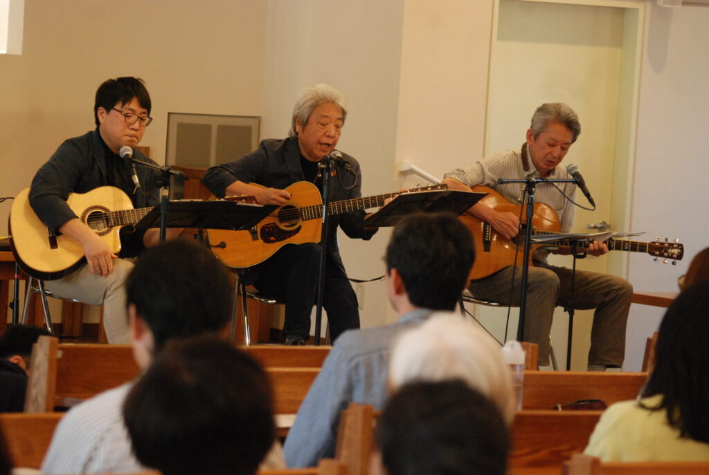 賛美とリレートークで”憲法フェス２０２５” 「失敗認め、向き合い、言葉紡ぐ」