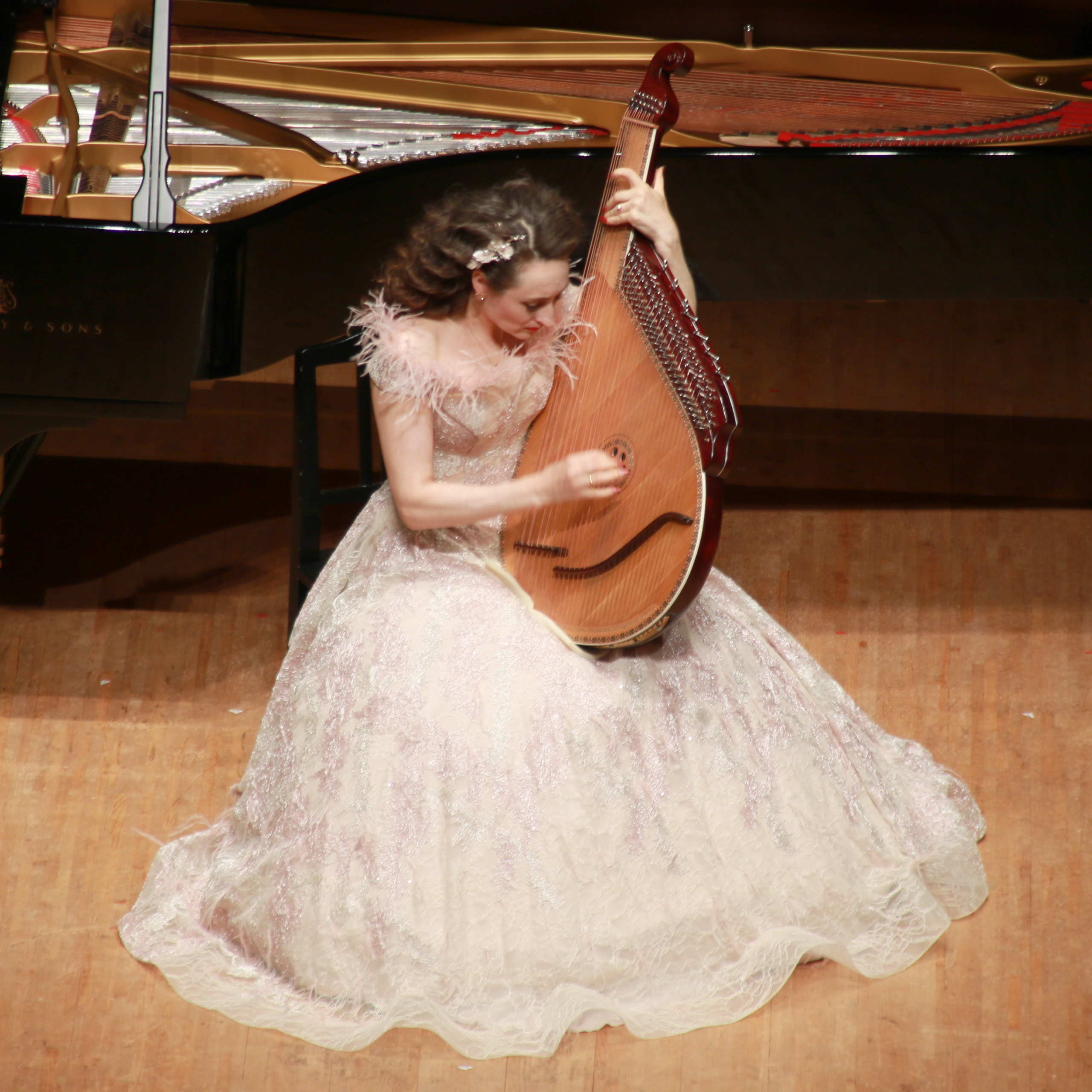 声を一つに平和をうたう　戦地の人道支援 チャリティー音楽祭