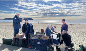 砂浜は〝壁のない教会〟「Wave of Grace」