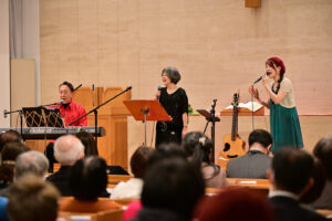 【速報】日本聖書協会150年 クリスマス礼拝とチャリティーコンサート 陣内、久米、Migiwaら