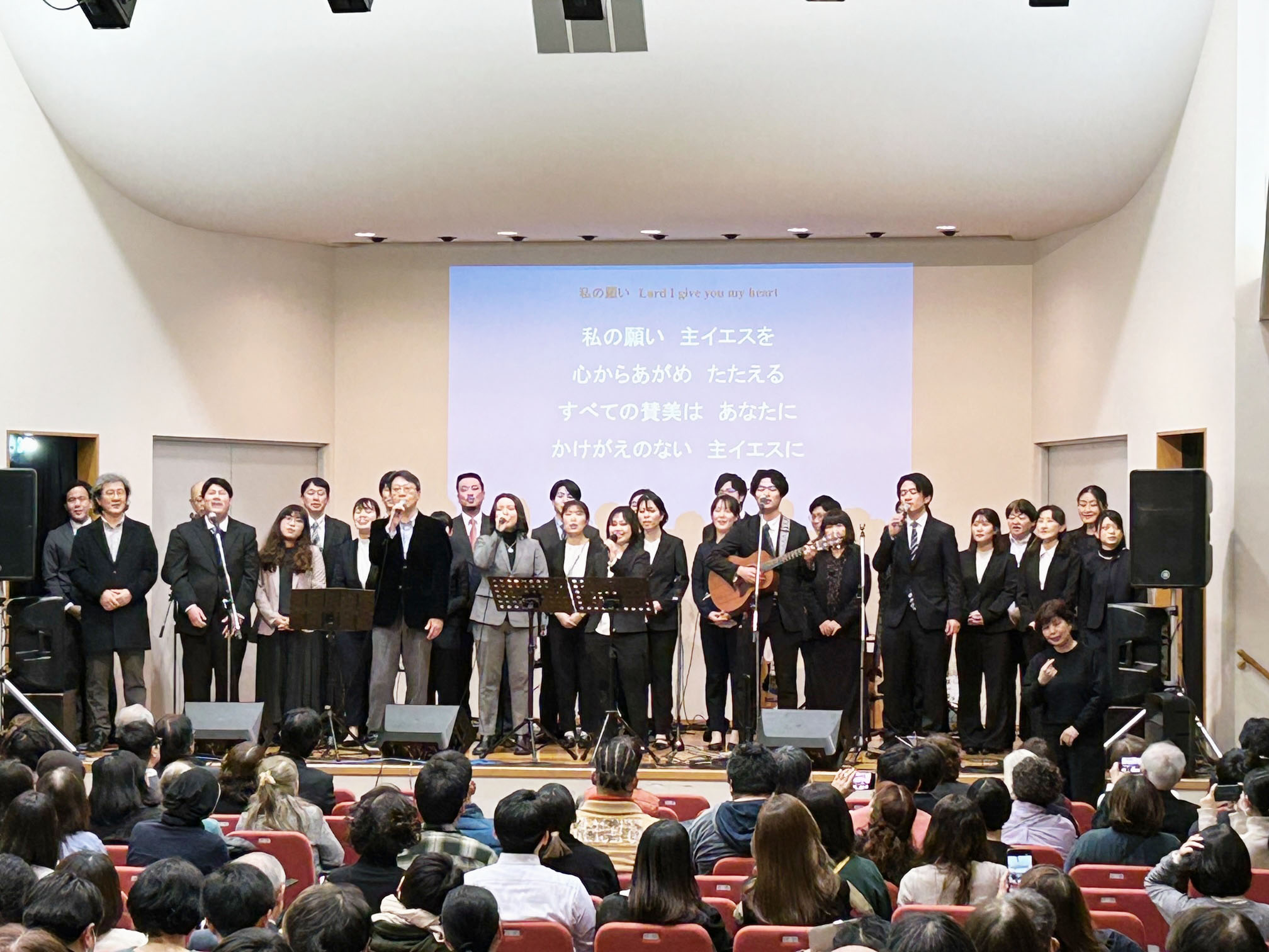 関西の神学生らが賛美　大阪ケズィック青年大会