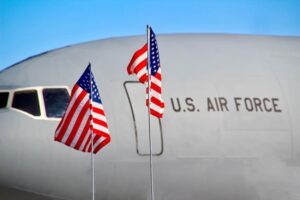 軍事介入を聖書で正当化するトランプ政権 「正義の戦争」の倫理規範すら無視