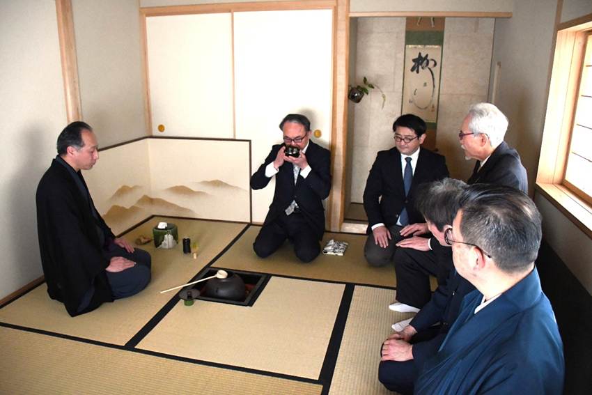 茶道の中心にキリスト教　「キリスト者茶会」の試み